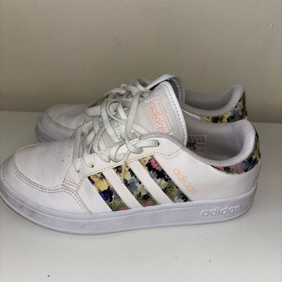 Adidas Women’s White Sneakers with Floral Stripes - Picture 4 of 6